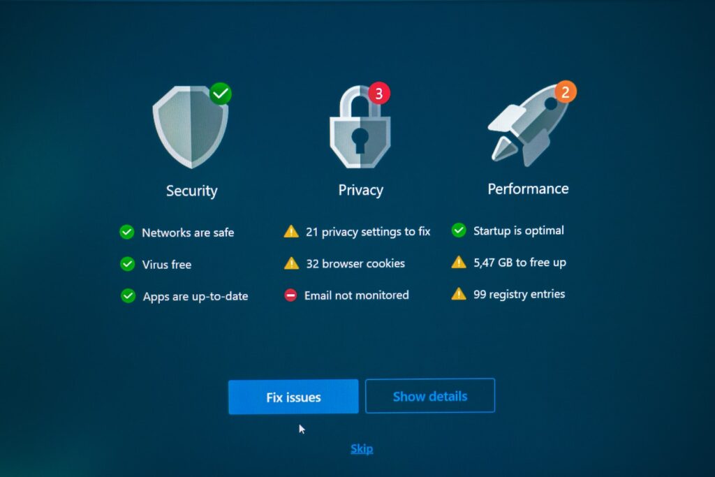 Security, privacy, and performance status with fix options.